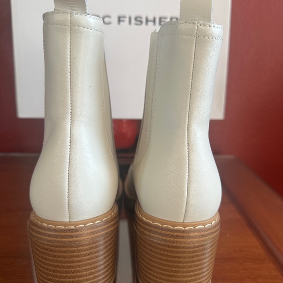 NWT SZ 6 MARC FISHER IVORY MODESTY BOOT - Picture 4 of 9
